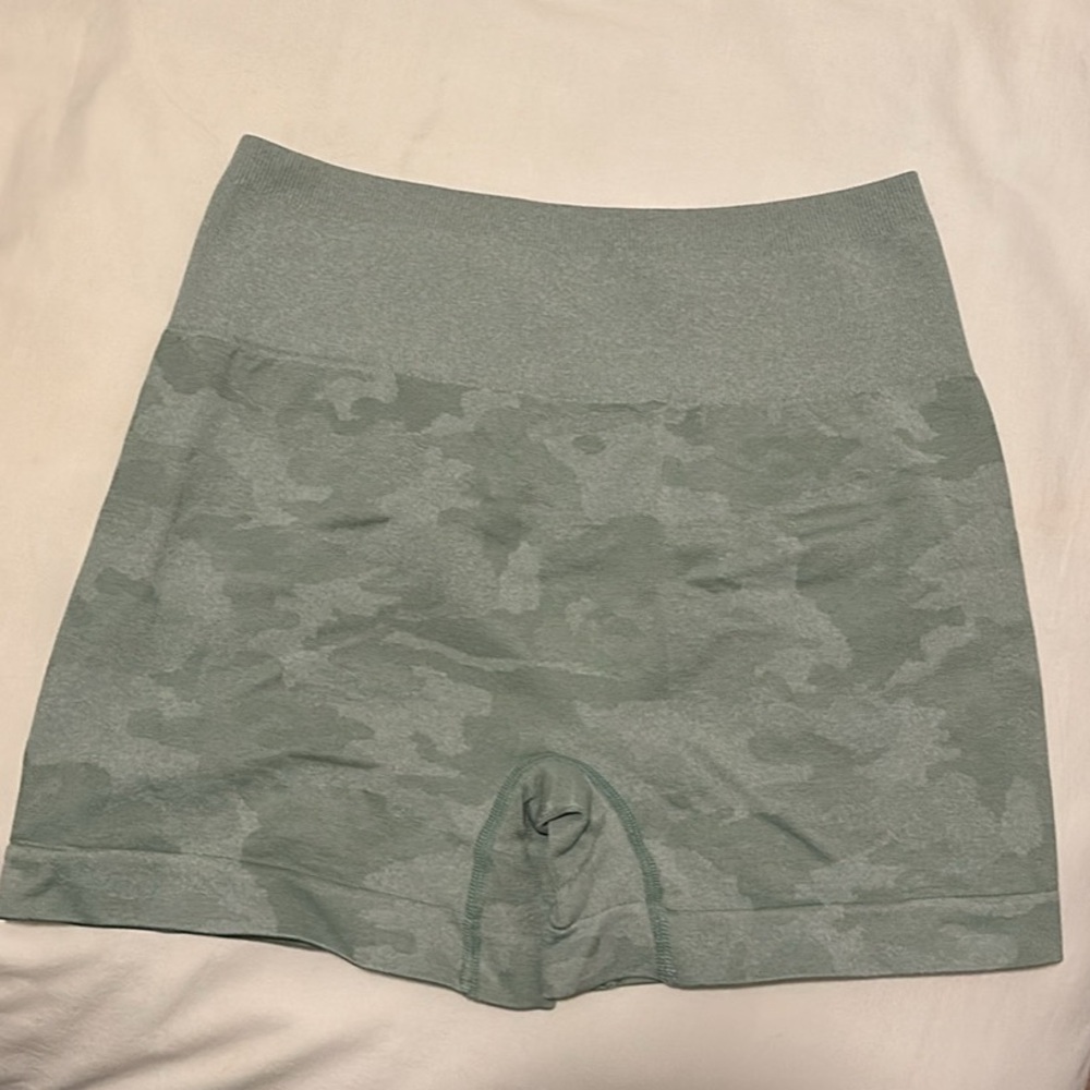 Worn once Women’s spandex